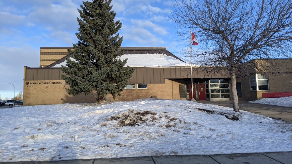 École Vickers School - 2800 Bradbury Dr, Prince Albert, SK S6V 7K8, Canada