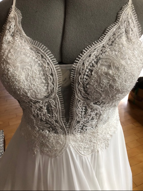 Alteration Mirna & Embroidery | Glover Rd #50, Langley, BC V2Y 0S3, Canada | Phone: (604) 530-3152