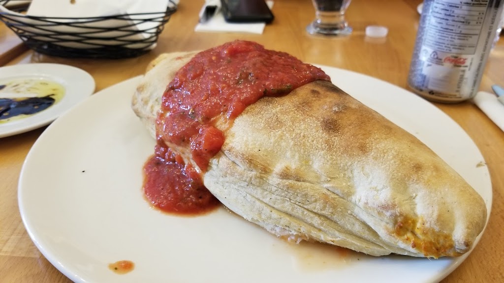 Pizzeria Dei Sassi | 5200 Dixie Rd #6, Mississauga, ON L4W 1E4, Canada | Phone: (905) 614-1655