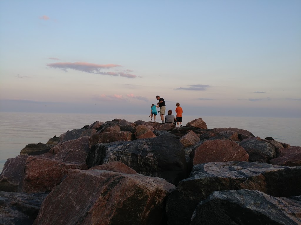 Balmy Beach Park | 2 Silver Birch Ave, Toronto, ON M4E 3K9, Canada | Phone: (416) 338-4386