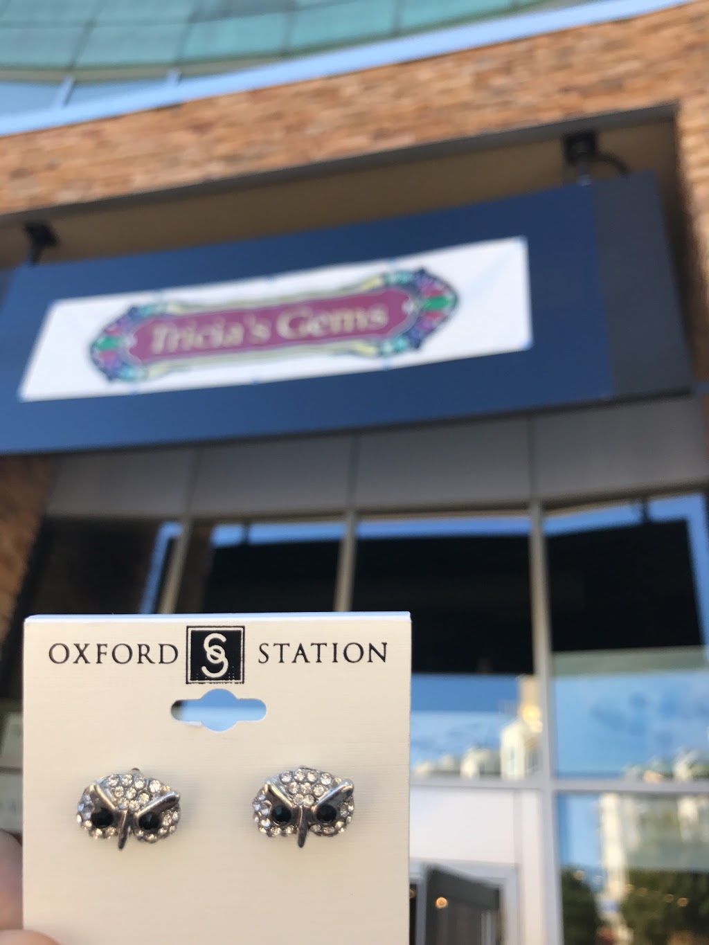 Tricias Gems | 5738 175 St #125, Surrey, BC V3S 4T7, Canada | Phone: (604) 560-6286