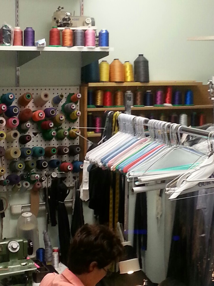 North Lane Cleaners | 1373 Lawrence Ave W, North York, ON M6L 1A4, Canada | Phone: (416) 249-6731