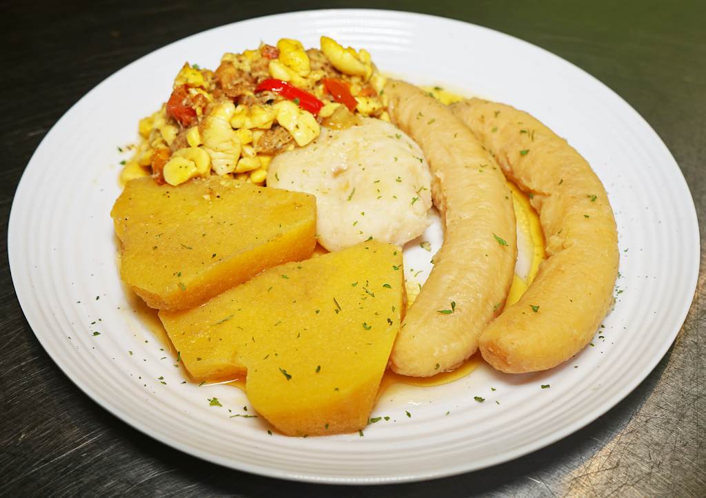 McKoys Caribbean Fusion | 950 Southdown Rd, Mississauga, ON L5J 2Y4, Canada | Phone: (905) 855-9773