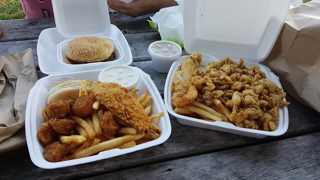 Chez Leo Restaurant | 3868 NB-134, Shediac Bridge, NB E4R 1V2, Canada | Phone: (506) 532-4543