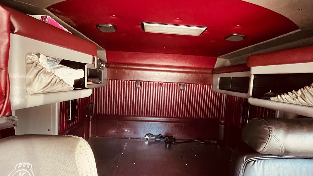 lave camion beloeil | 3225 Rue de lIndustrie, Saint-Mathieu-de-Beloeil, QC J3G 0J8, Canada | Phone: (819) 991-1991