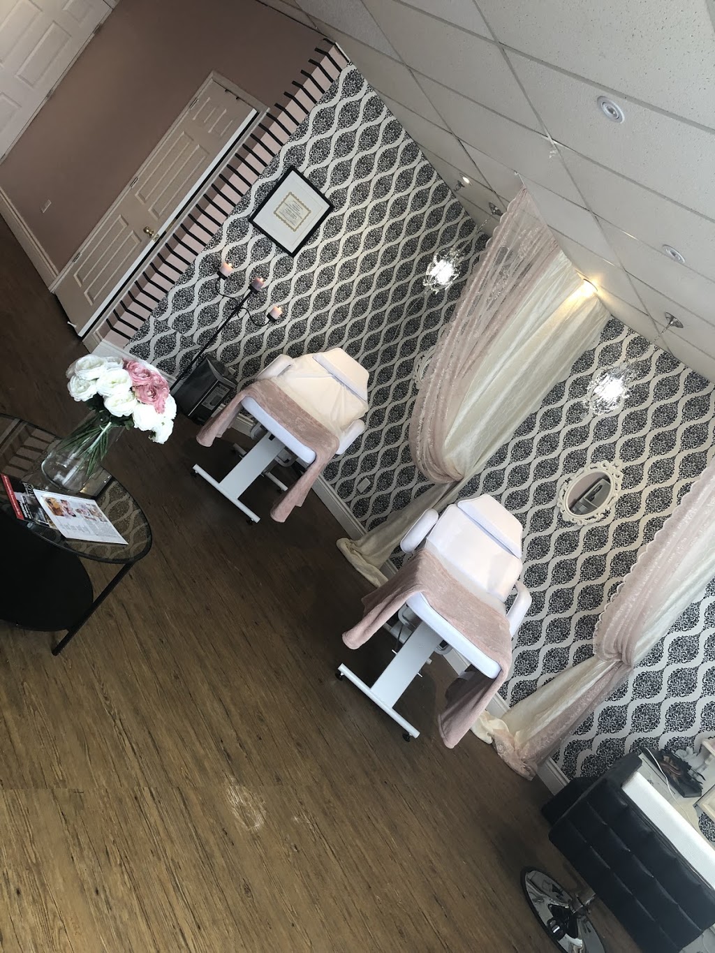 The Velvet Room Spa | 5 Greenan Rd, Whitchurch-Stouffville, ON L4A 3H7, Canada | Phone: (905) 591-6789