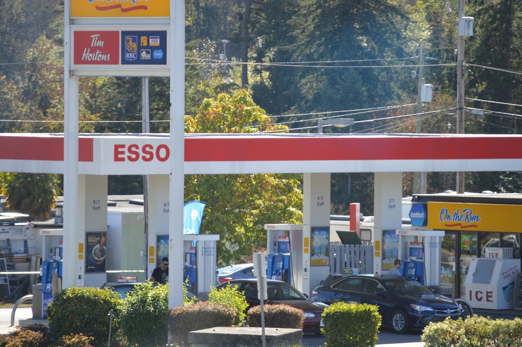 Esso | 2471 Mt Newton Cross Rd, Saanichton, BC V8M 2B7, Canada | Phone: (250) 544-2272