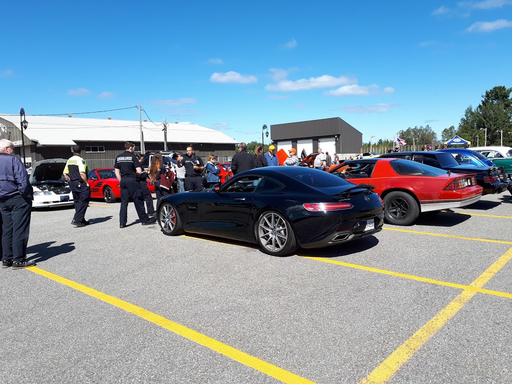 Centre Sportif | 1550 Chemin du Rapide, Rivière-Rouge, QC J0T 1T0, Canada | Phone: (819) 275-3385