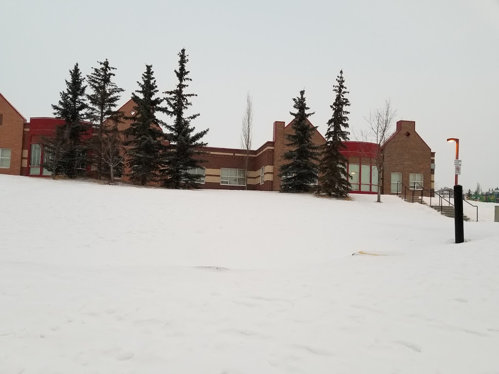 Hawkwood School | 650 Hawkwood Blvd NW, Calgary, AB T3G 2V7, Canada | Phone: (403) 777-6410