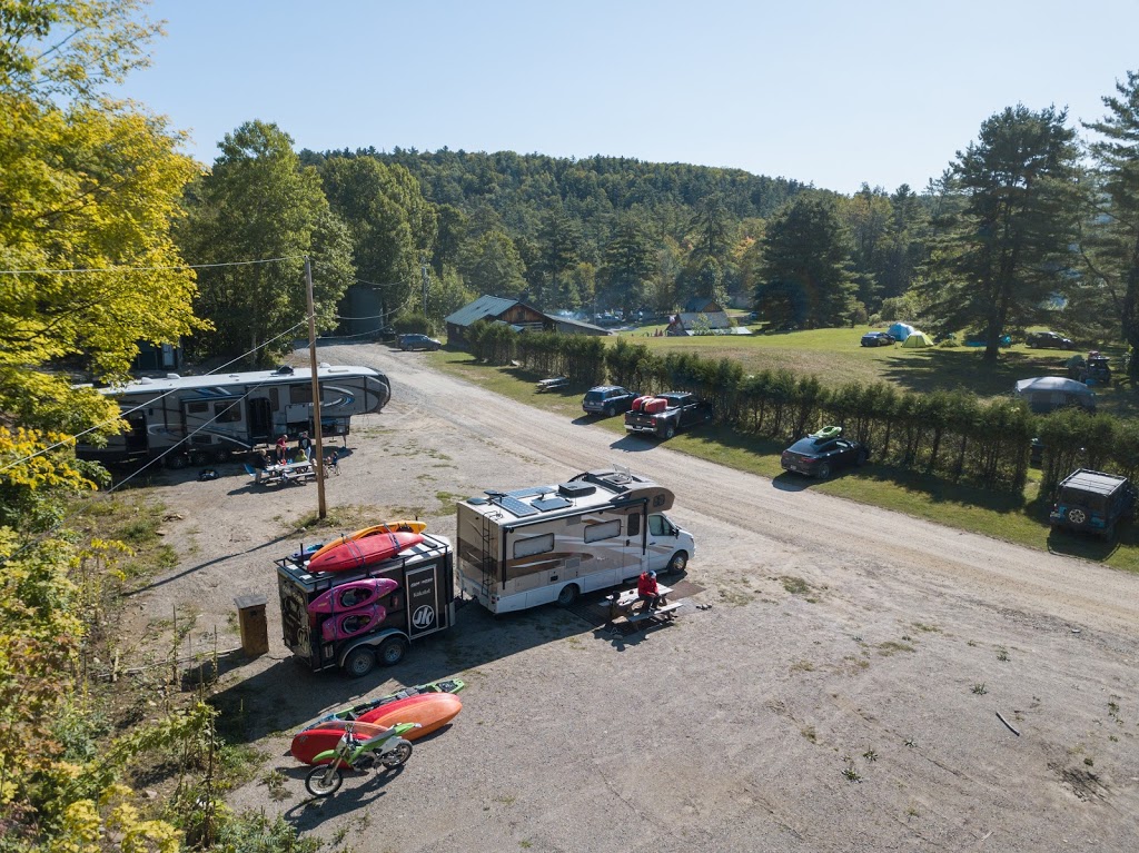 RiverRun Rafting | 1260 Grants Settlement Rd, Foresters Falls, ON K0J 1V0, Canada | Phone: (800) 267-8504