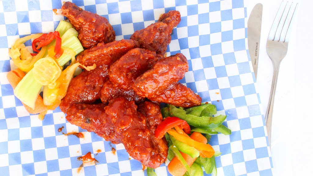 Vilis Pizza & Wings | 562 Kerr St, Oakville, ON L6K 3C7, Canada | Phone: (905) 338-8553