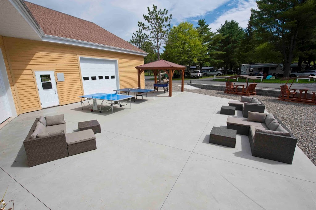 Camping Parc Bromont | 24 Rue Lafontaine, Bromont, QC J2L 2S9, Canada | Phone: (450) 534-2712