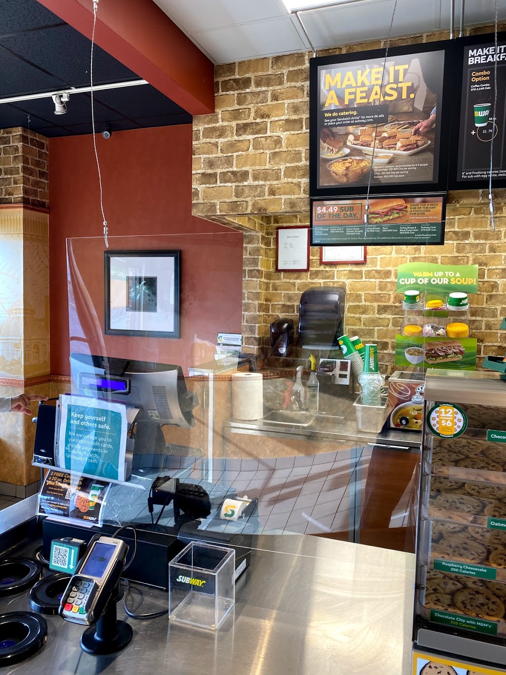 Subway | 204 Lauzon Rd, Windsor, ON N8S 3L6, Canada | Phone: (519) 945-4974