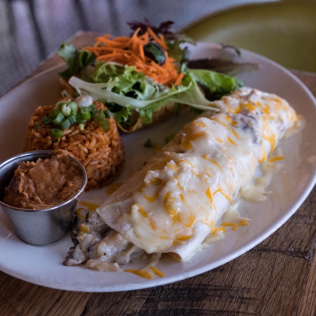 3 Amigos | 5605 Boulevard Taschereau, Brossard, QC J4Z 1A3, Canada | Phone: (450) 926-0202