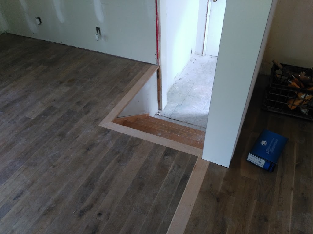Berry Hardwood Flooring | 70 Dulgaren St, Hamilton, ON L8W 3Y8, Canada | Phone: (905) 512-1583