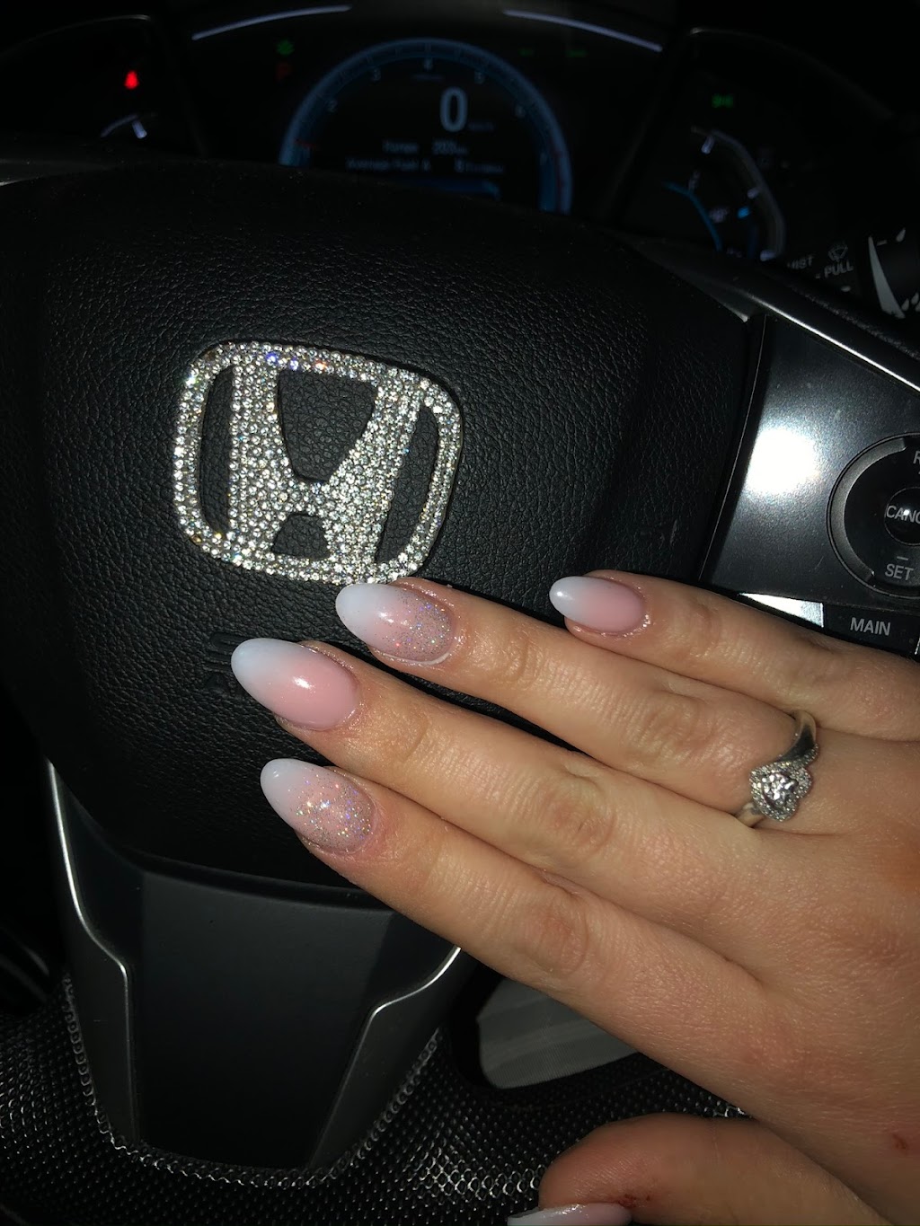 El Vee Spa Nails | 164 Wild Senna Way, Ottawa, ON K2J 5Z5, Canada | Phone: (613) 869-1908
