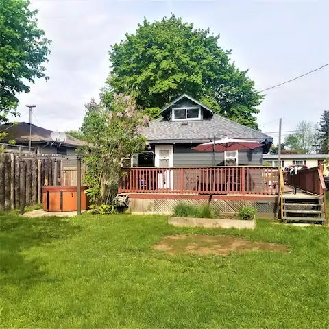 Kosecki Kottages | 21 Elizabeth St, Embro, ON N0J 1J0, Canada | Phone: (519) 281-0910