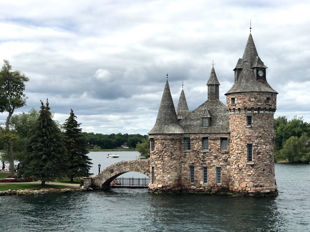 Tian Bao Travel （Compass Holidays）天宝旅游 | 60 West Wilmot St Unit 1, Richmond Hill, ON L4B 1M6, Canada | Phone: (905) 695-7770
