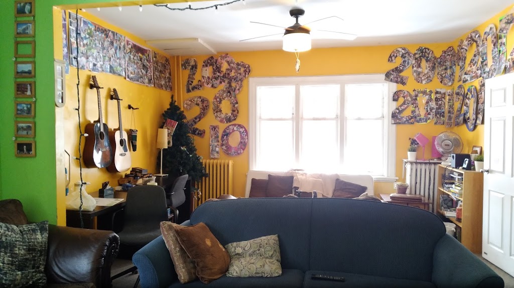 Ottawa Backpackers Inn | 203 York St, Ottawa, ON K1N 5T7, Canada | Phone: (613) 241-3402