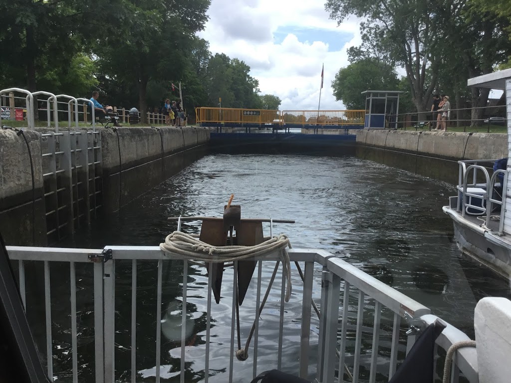R & R Houseboat Rentals | 1601 Mill Line Rd, Bobcaygeon, ON K0M 1A0, Canada | Phone: (888) 784-2628