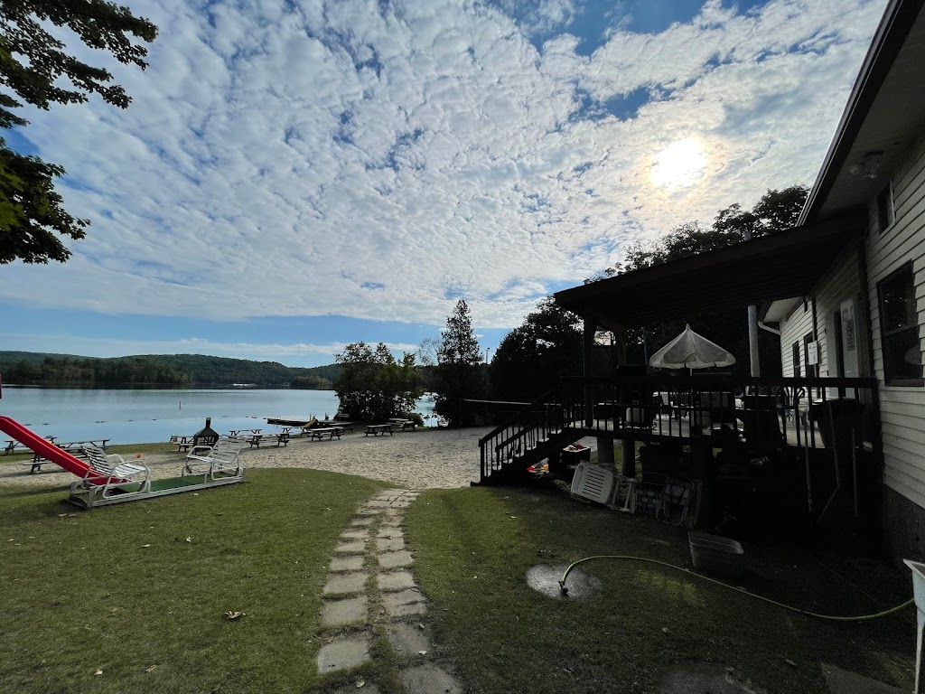 Club de loisirs du Lac Écho | 1660 Chem. du Lac Écho, Prévost, QC J0R 1T0, Canada | Phone: (579) 887-7227