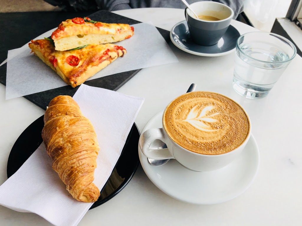 Le Brûloir | 318 Rue Fleury O, Montréal, QC H3L 1V3, Canada | Phone: (438) 385-9556