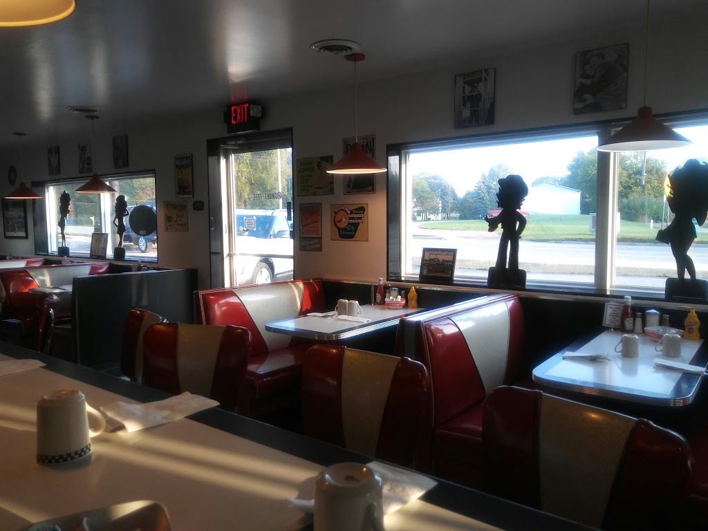 Bucks Diner | 8927 Dixie Hwy, Fair Haven, MI 48023, USA | Phone: (586) 725-1000