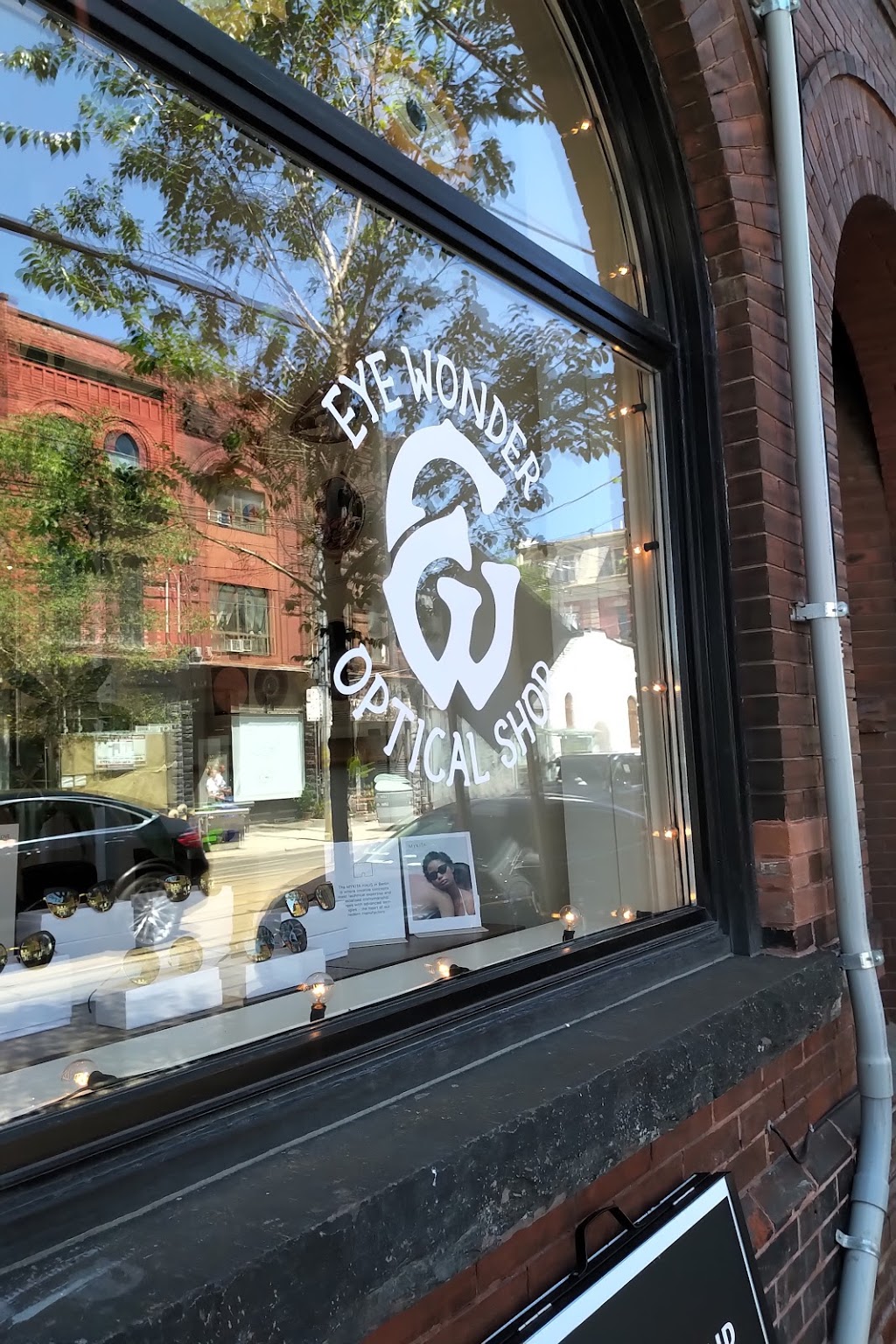 Eye Wonder Optical | 1075 Queen St W, Toronto, ON M6J 1H3, Canada | Phone: (416) 534-2235