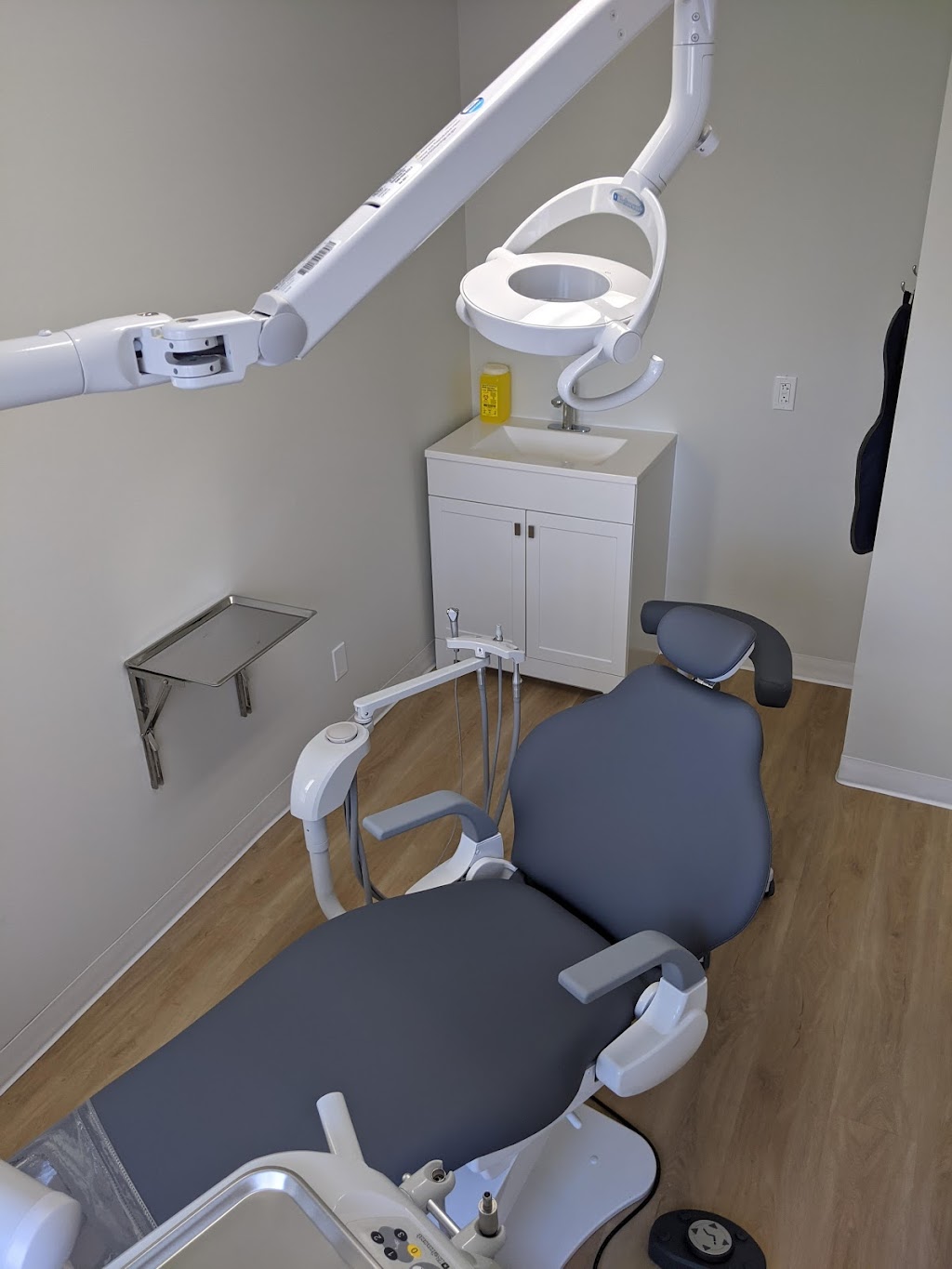 1399 Dental - Saturday & Sunday open | 1399 Ellsworth Ln, Greely, ON K4P 1N3, Canada | Phone: (613) 318-9689