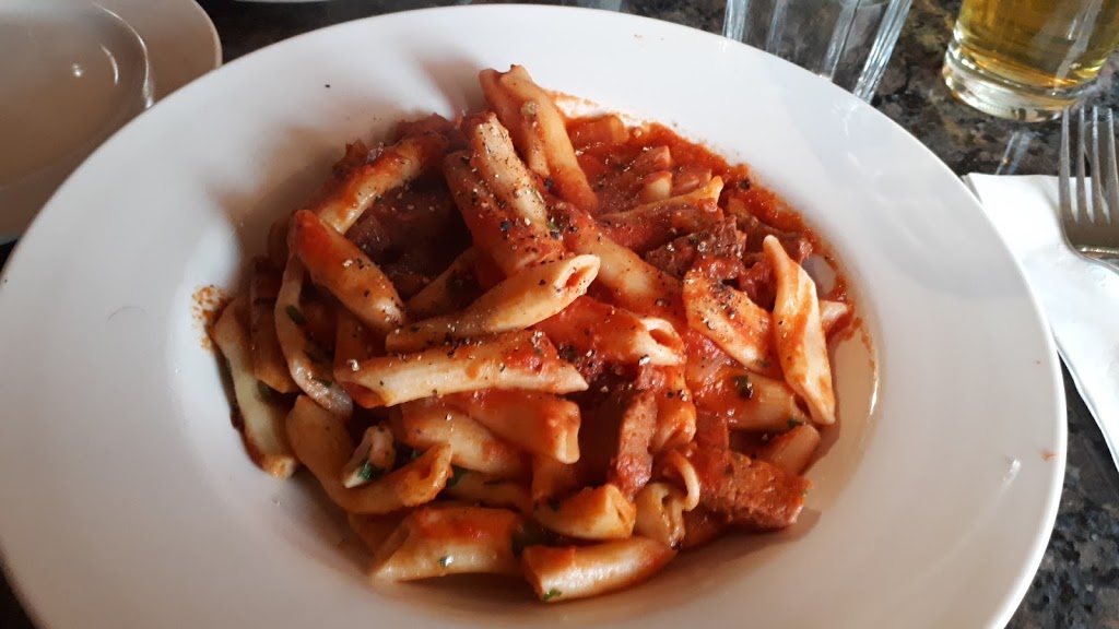 Zolas Restaurant | 2194 Robertson Rd, Nepean, ON K2H 9J5, Canada | Phone: (613) 721-0227
