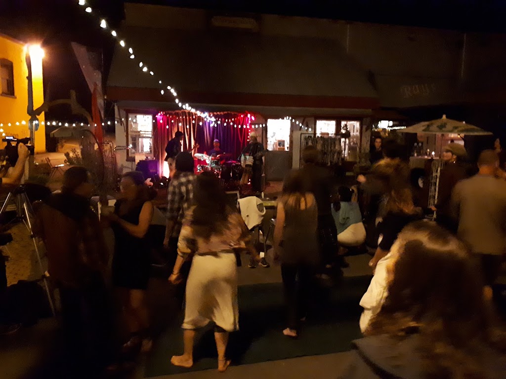 Spinning Ninny Boutique | 306 Duncan St, Duncan, BC V9L 3Y6, Canada | Phone: (778) 455-0148