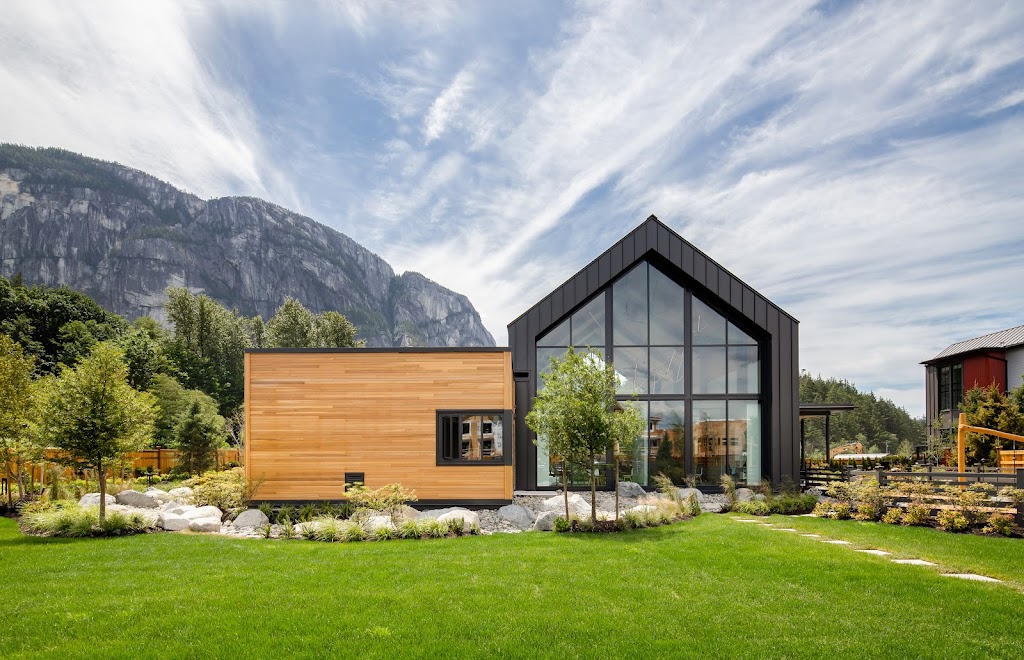 SEAandSKY | 38011 Laurelwood Rd, Squamish, BC V8B 1A8, Canada | Phone: (604) 559-7918