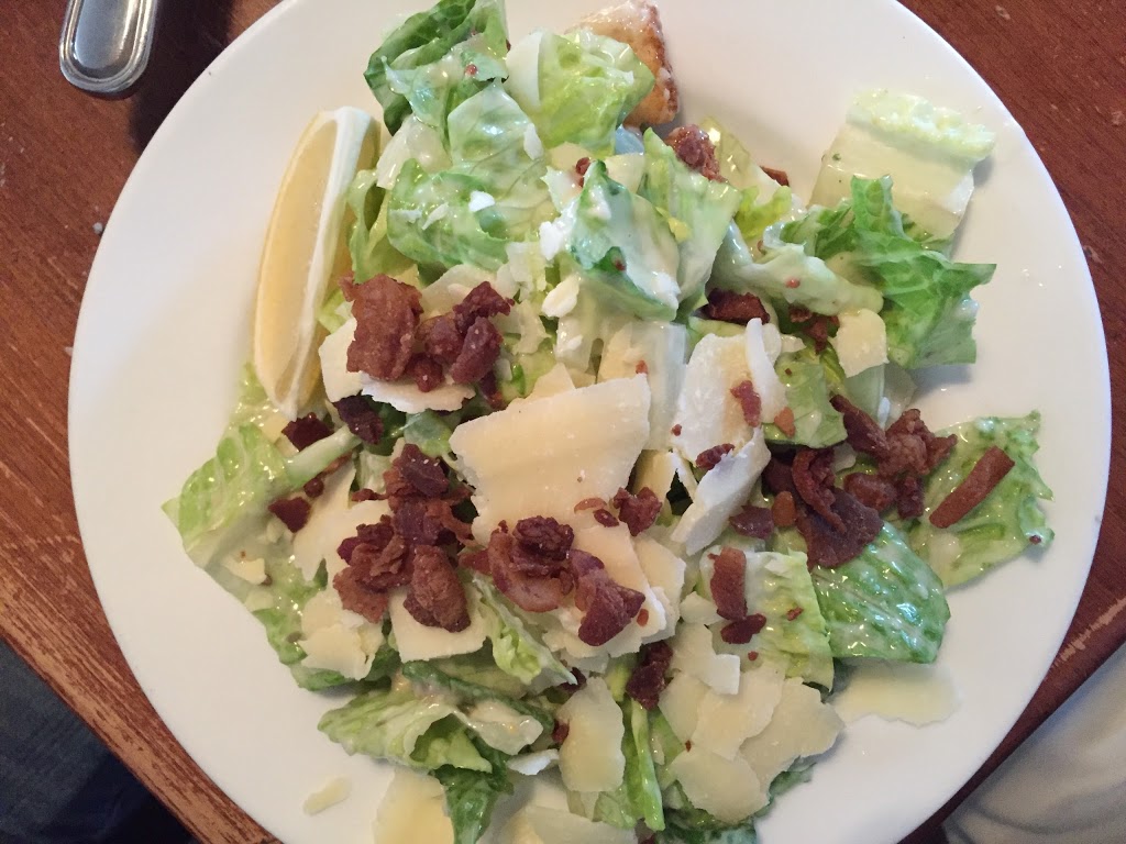 Vines Pasta Grill | 4 Panavista Dr, Dartmouth, NS B2W 3M8, Canada | Phone: (902) 434-4114