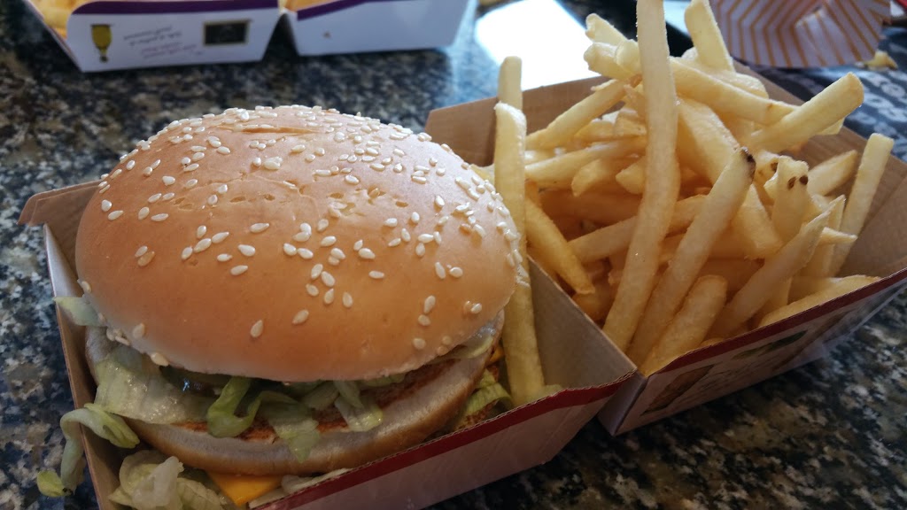 McDonalds | 1250 Main Street Unit 1, Stittsville, ON K2S 1S9, Canada | Phone: (613) 831-4440