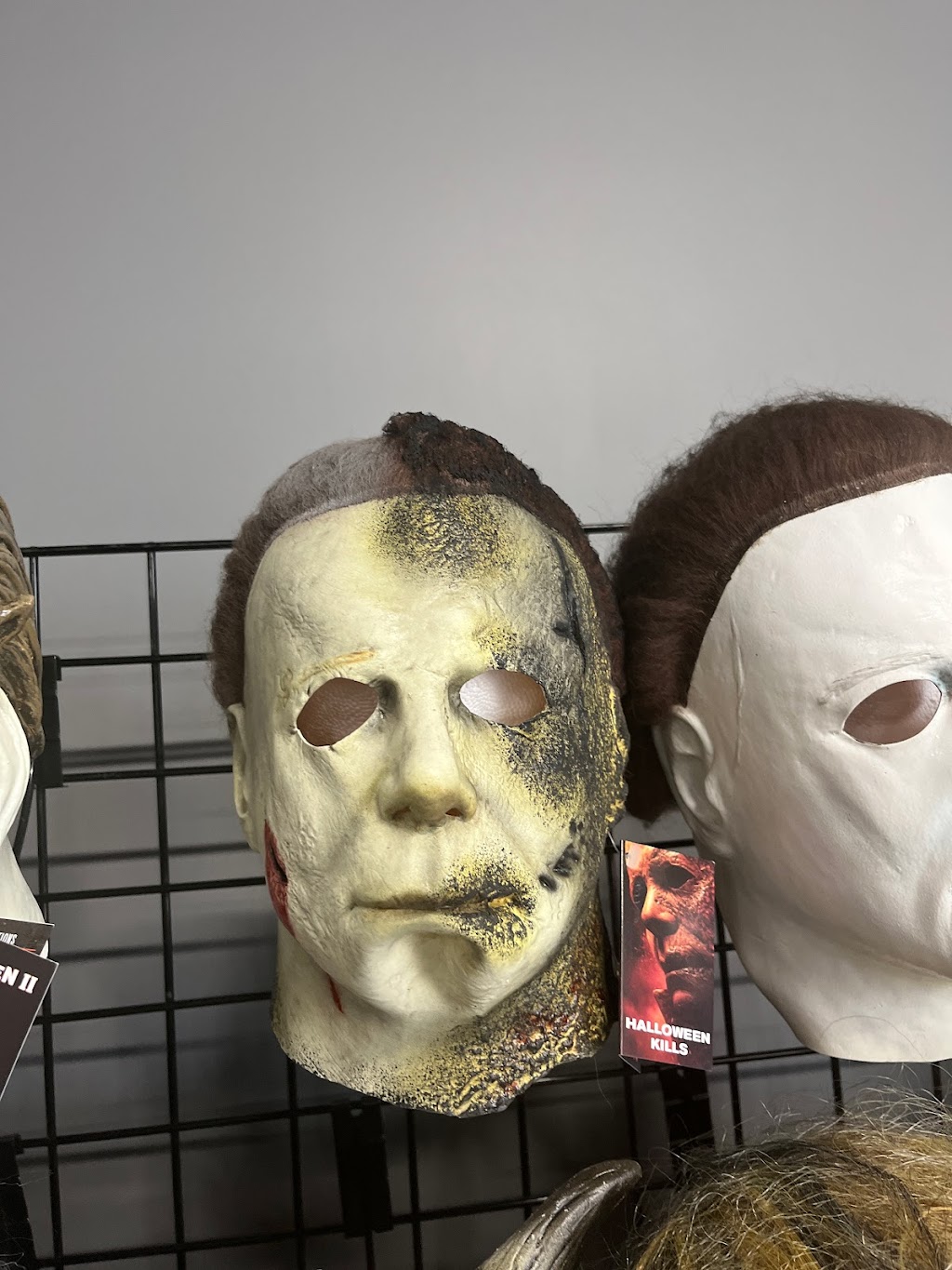 Halloween Depot Kirkland | 3272 Rue Jean-Yves, Kirkland, QC H9J 2R6, Canada | Phone: (450) 218-0774