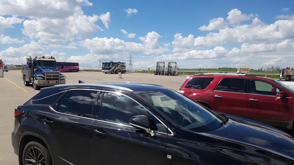 First Truck Centre Edmonton South | 4504 Roper Rd NW, Edmonton, AB T6B 3R1, Canada | Phone: (780) 413-9422