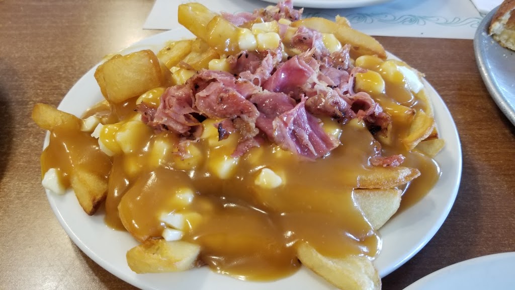 Restaurant Cals Pizza | 6193 Boulevard Labelle, Val-Morin, QC J0T 2R0, Canada | Phone: (819) 322-6421