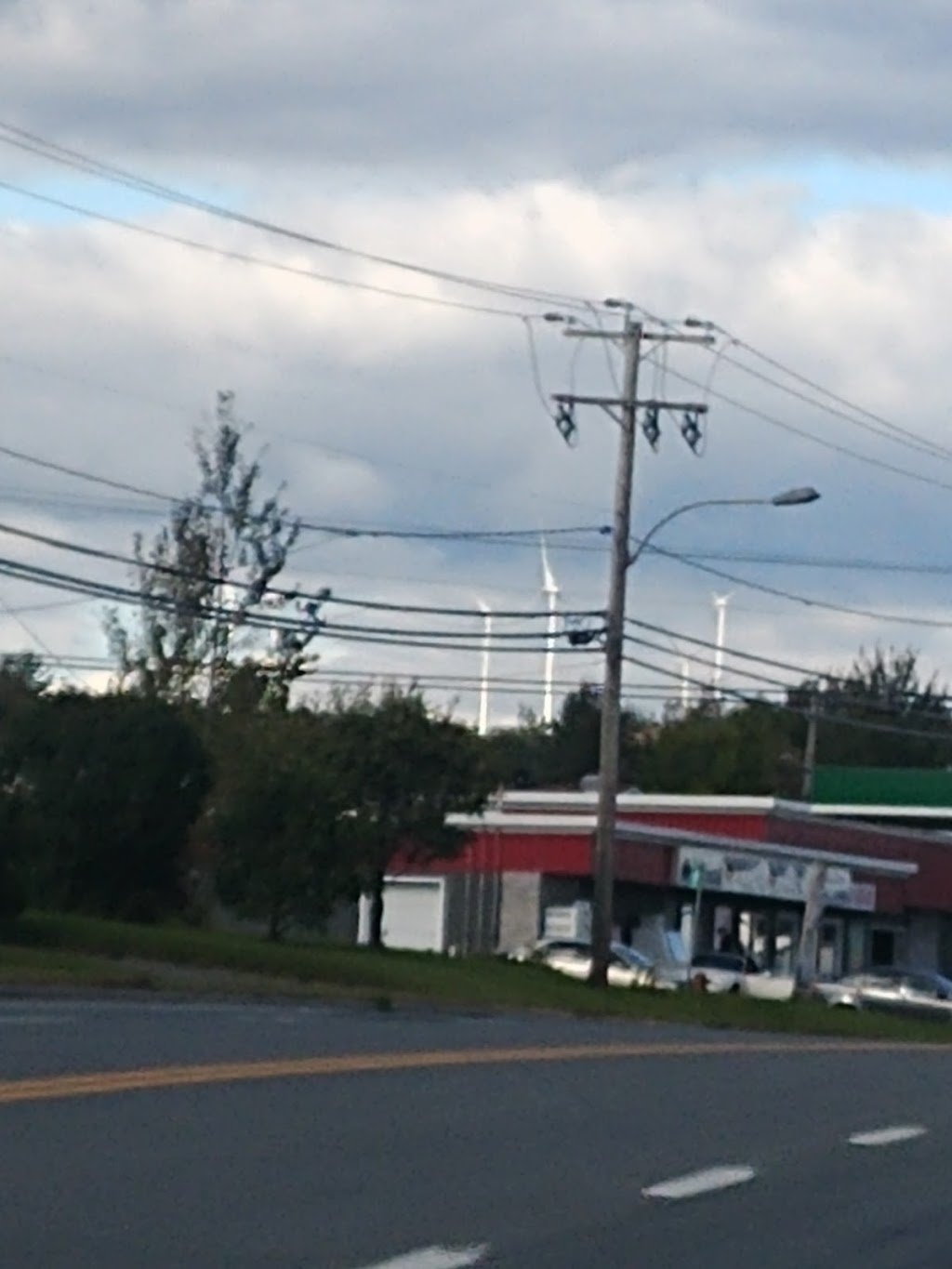 Sonic | 989 Boulevard Frontenac O, Thetford Mines, QC G6G 6K6, Canada | Phone: (418) 338-3992