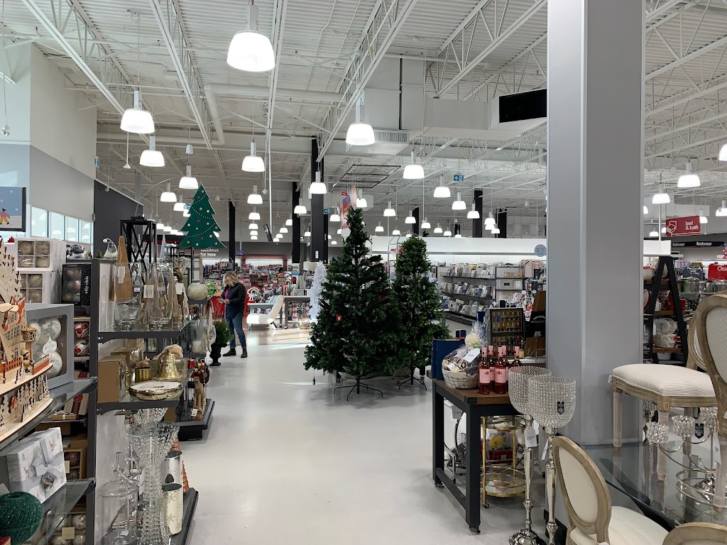 Winners & HomeSense | 6950 Island Hwy N, Nanaimo, BC V9V 1W3, Canada | Phone: (250) 390-1524