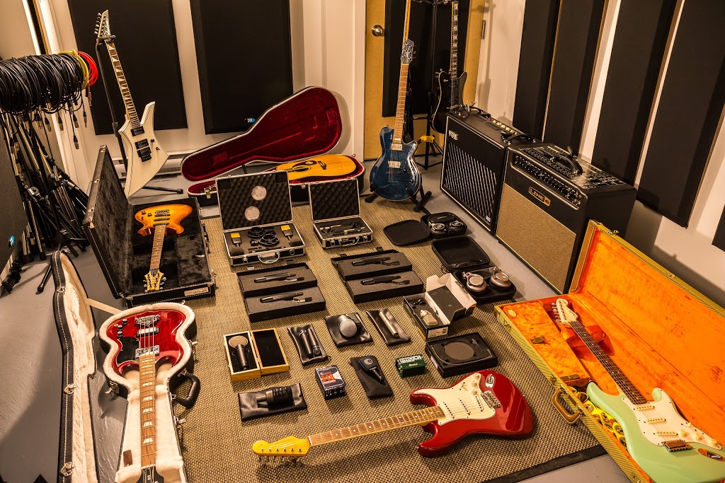 Random Music Studio | 380 Rue des Berges, Trois-Rivières, QC G8Y 5J2, Canada | Phone: (819) 266-6529