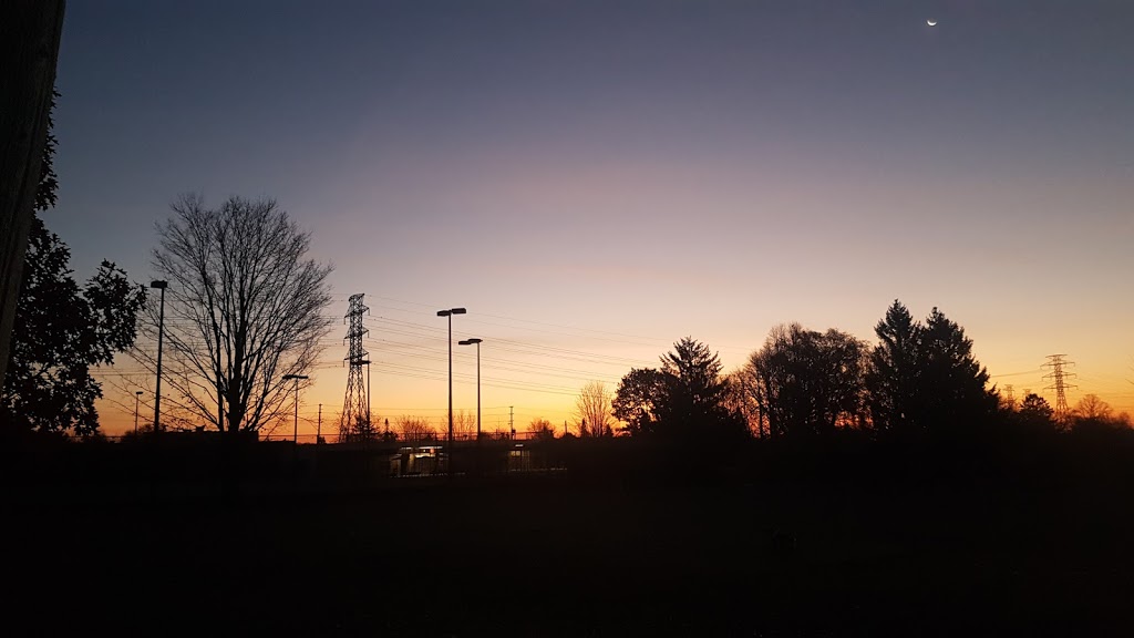 Bob Mitchell Park | 58 Fieldrow St, Nepean, ON K2G 2Y7, Canada | Phone: (613) 580-2595
