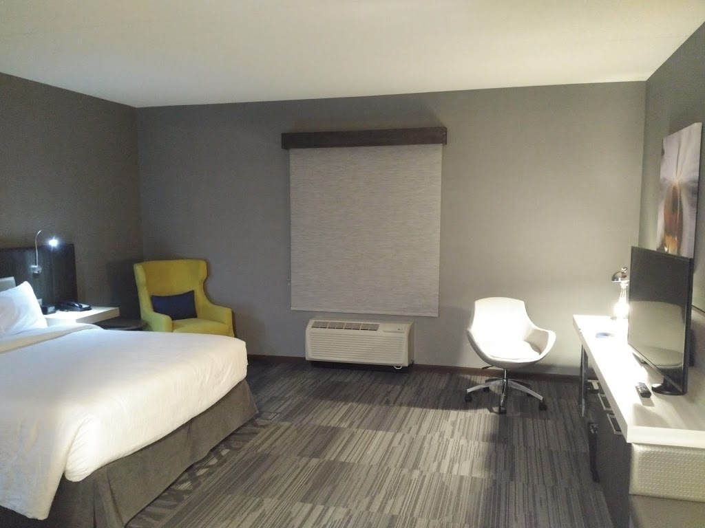 Hilton Garden Inn Winnipeg South | 495 Sterling Lyon Pkwy, Winnipeg, MB R3P 1J9, Canada | Phone: (204) 594-7436