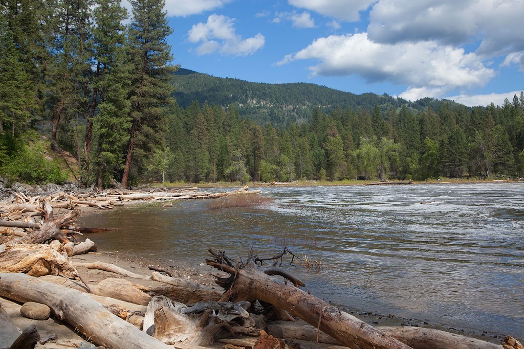 Cascade Cove RV Park and Campground | 1209 River Road, Christina Lake, PO Box 440, BC V0H 1E0, Canada | Phone: (250) 447-6662
