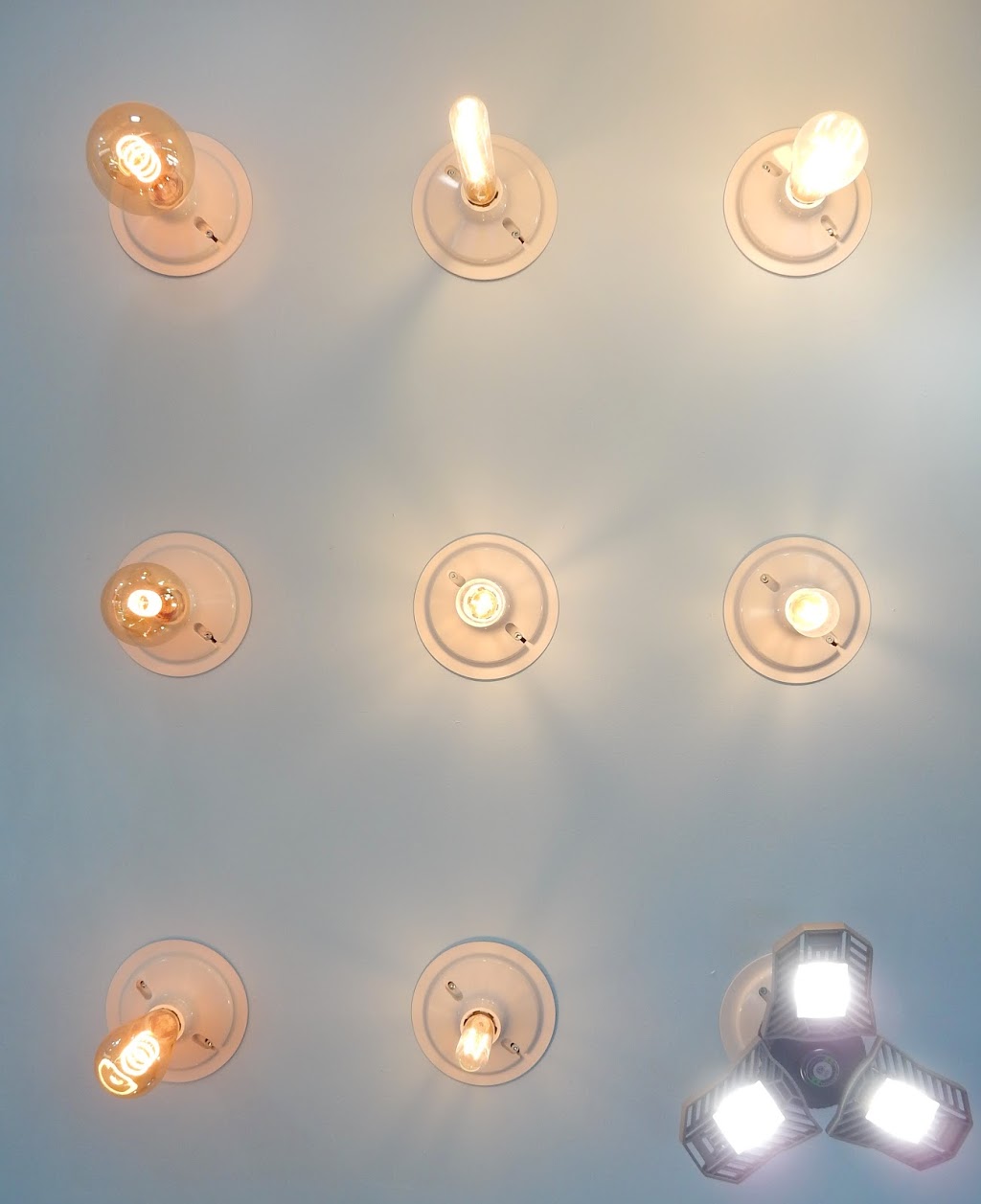 apple Lighthouse LED Lighting | 1240 Speers Rd #1, Oakville, ON L6L 2X4, Canada | Phone: (905) 469-4566