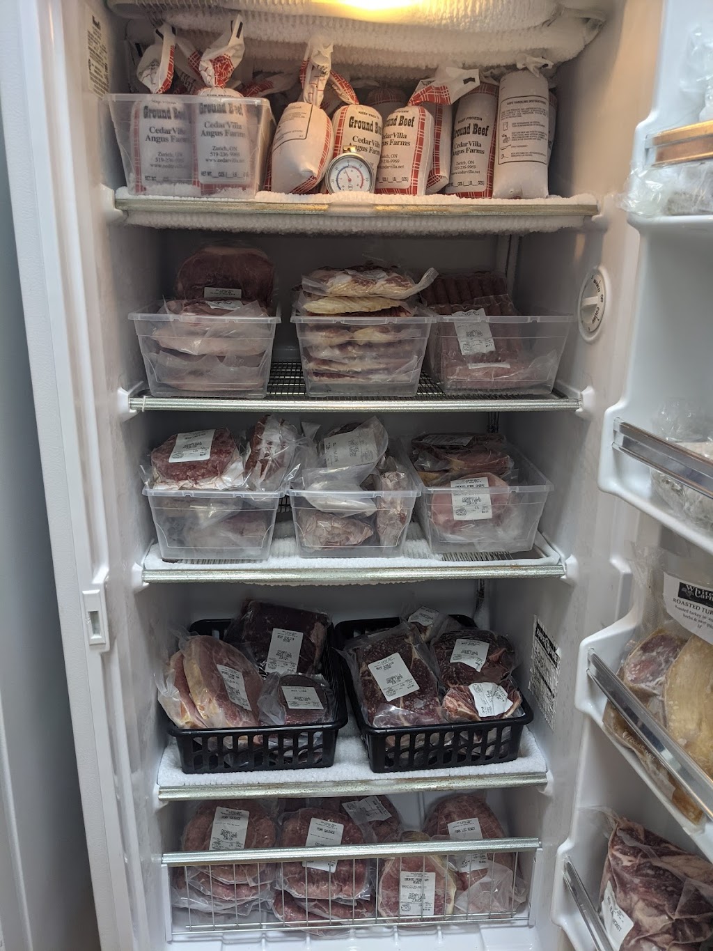 CedarVilla Angus Farms | 37550 Zurich Hensall Rd, Zurich, ON N0M 2T0, Canada | Phone: (519) 236-9969