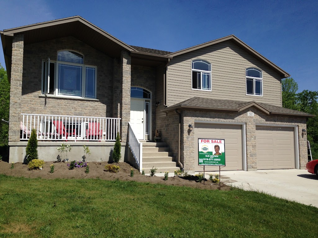 SUE BROWN REAL ESTATE | 620 Joynt St, Shallow Lake, ON N0H 2K0, Canada | Phone: (519) 371-2253