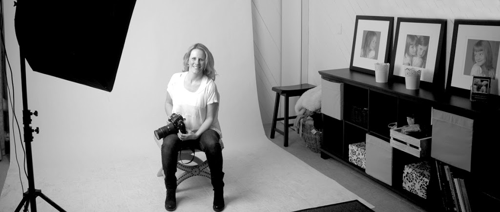 Heather Hogan Photography | 533 Stafford Dr, Oakville, ON L6L 4M4, Canada | Phone: (905) 464-2372