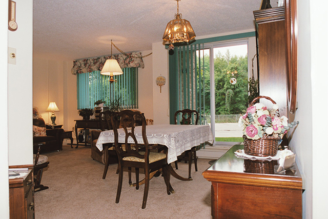 Shannon Towers | 535 Tenth Street, Collingwood, ON L9Y 4K6, Canada | Phone: (705) 444-6512