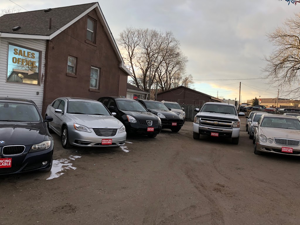 Premium Car Club | 4 Beaumont Crescent, Guelph, ON N1E 6A7, Canada | Phone: (888) 327-3186