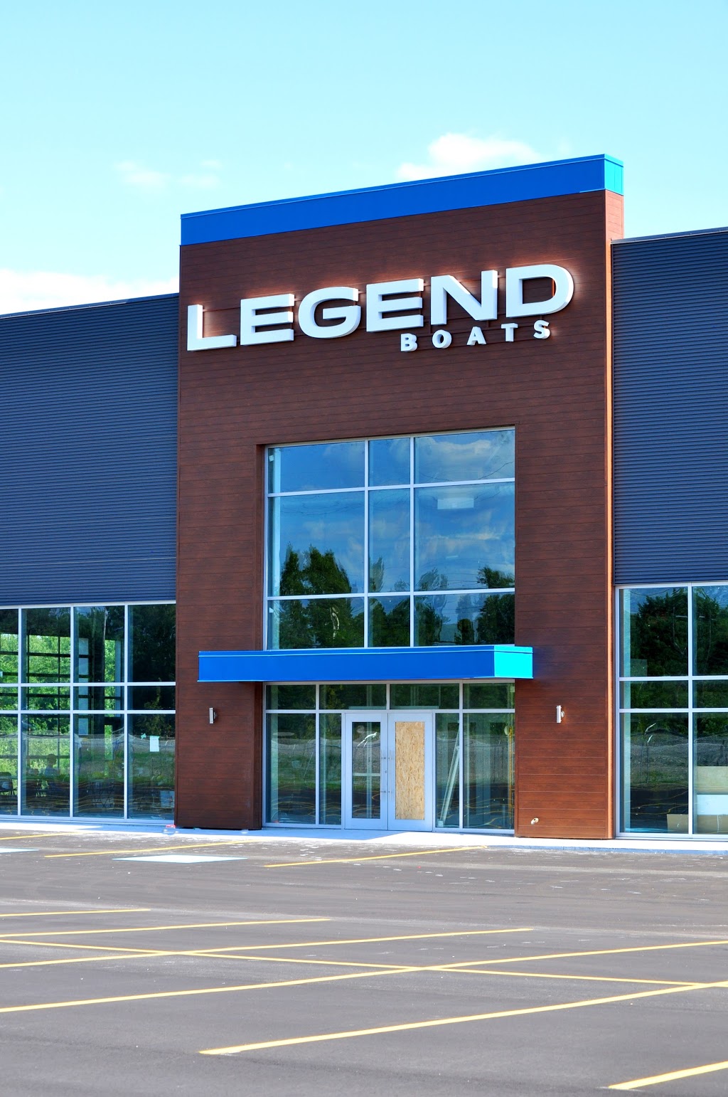 Legend Boats - A Duhamel & Dewar Company | 4795 Greater Sudbury Regional Road 55, Whitefish, ON P0M 3E0, Canada | Phone: (705) 866-2821